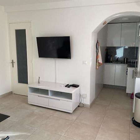 Agreable 2 Pieces En Ville Comme A La Campagne Nice Exterior photo